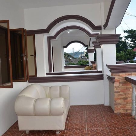 Florabells Iraya Guest House - Batanes Basco Kültér fotó