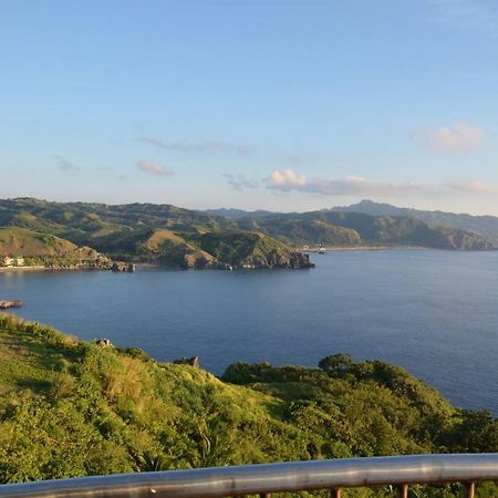 Florabells Iraya Guest House - Batanes Basco Kültér fotó