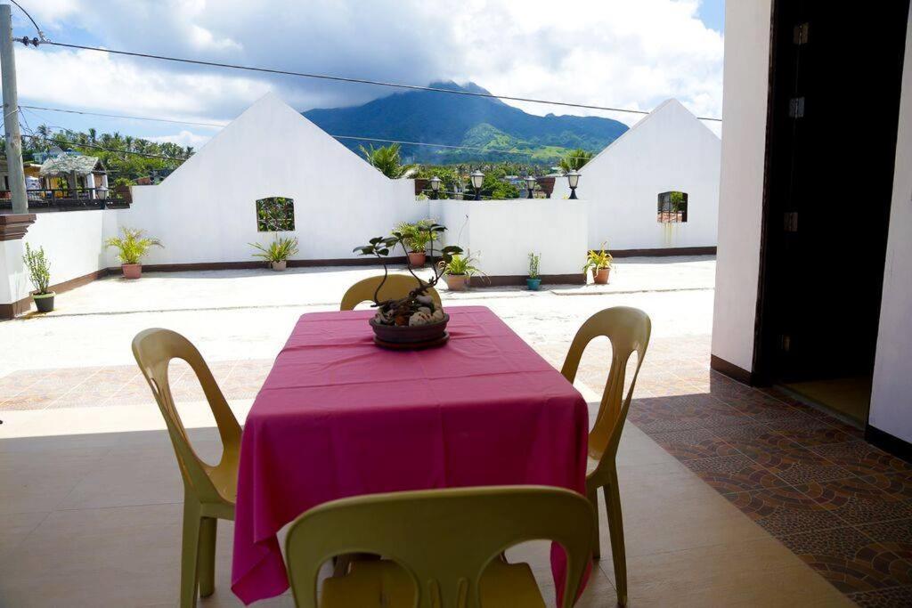 Florabells Iraya Guest House - Batanes Basco Kültér fotó