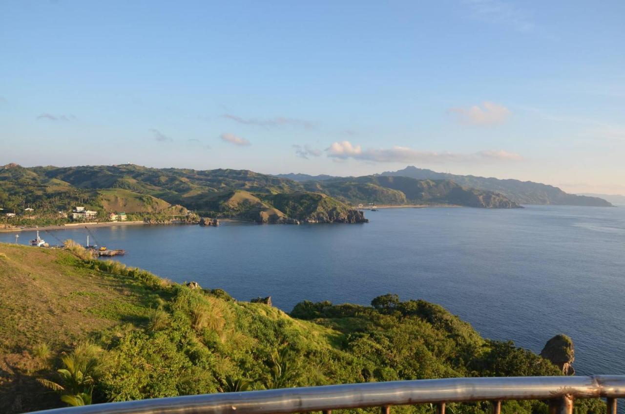 Florabells Iraya Guest House - Batanes Basco Kültér fotó