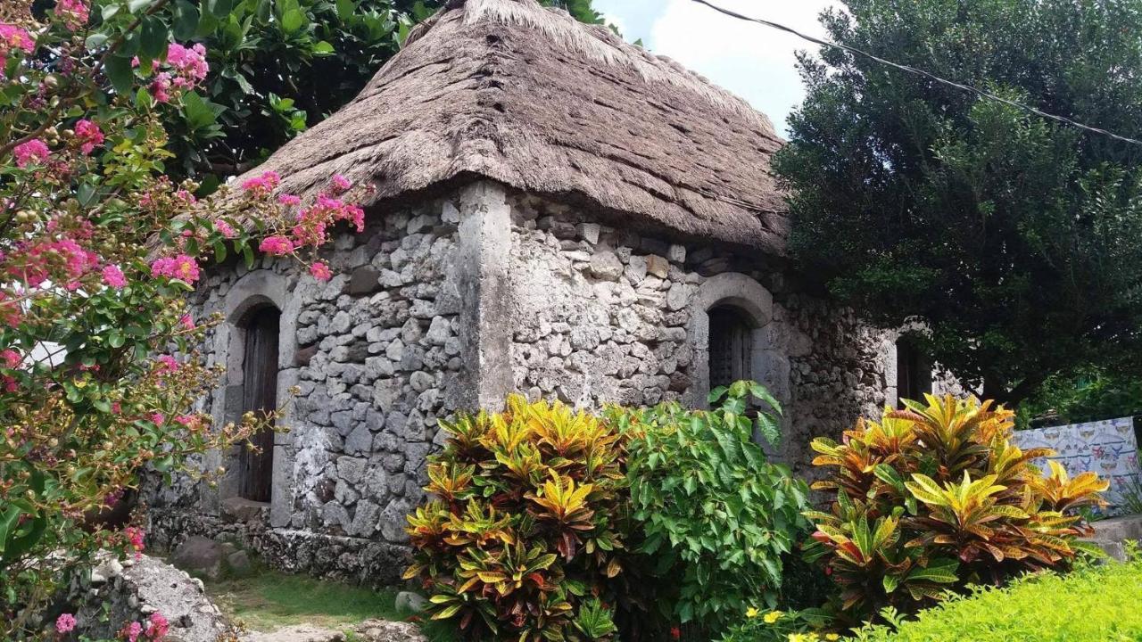 Florabells Iraya Guest House - Batanes Basco Kültér fotó