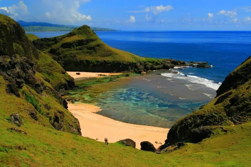 Florabells Iraya Guest House - Batanes Basco Kültér fotó