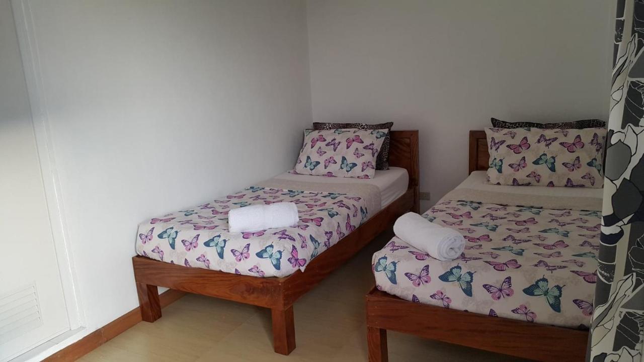 Florabells Iraya Guest House - Batanes Basco Kültér fotó